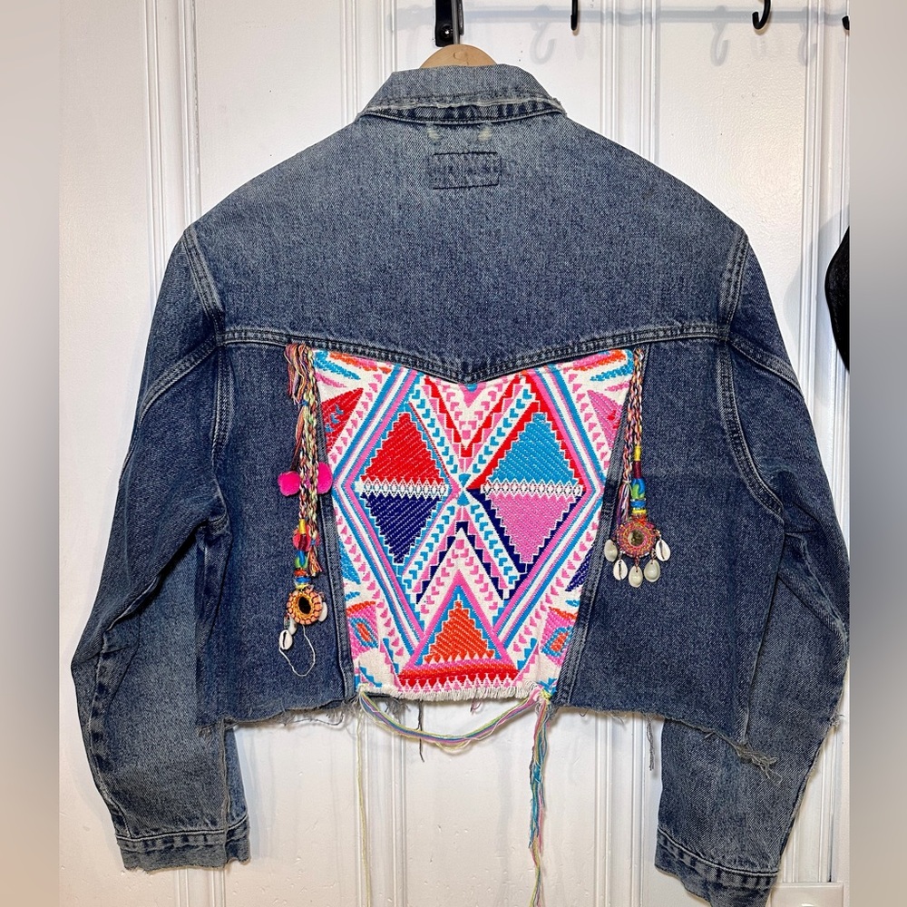 Vintage Wrangler Blue Jean Jacket with Colorful Geometric Design